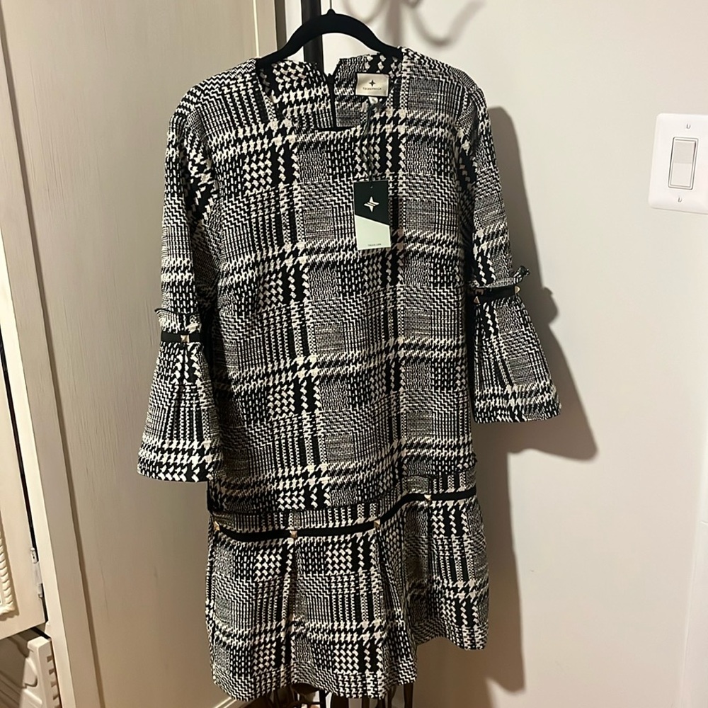 Check Kennedy Dress Tweed gold detail